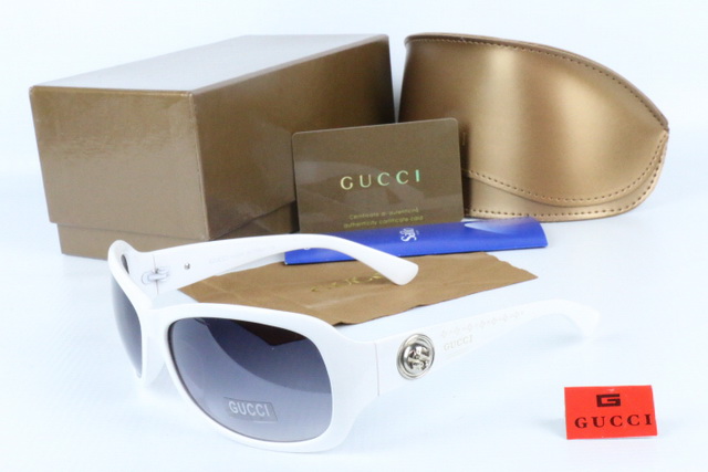 GUCCl Boutique Sunglasses 036